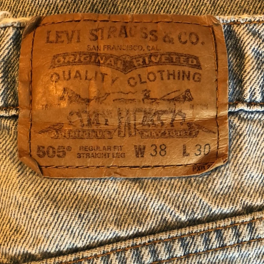 Vintage 90s Levi’s 505 38x30 - Picture 3 of 5